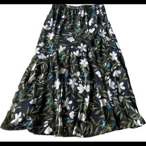 Supply & Demand Maxi skirt